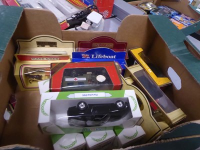 Lot 2216 - Box containing diecast cars in original packaging