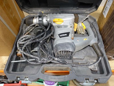 Lot 4437 - Titan 240V rotary hammer drill