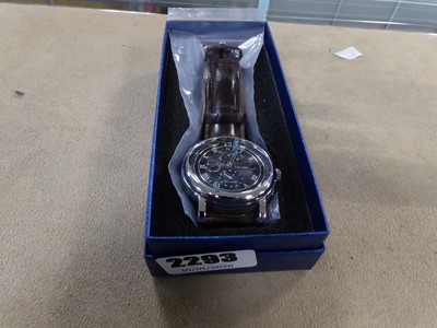 Lot 2293 - Tevis E Automatic wristwatch