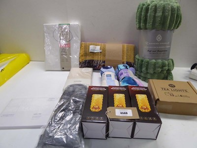 Lot 3588 - Throws, Tweedmill blanket, fitted sheet,...