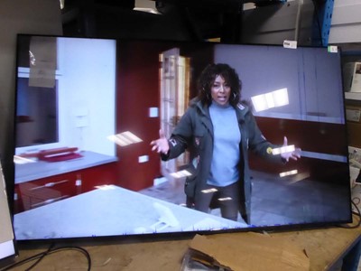 Lot 2250 - Samsung 65" TV. Model number: UE65U8020FK....