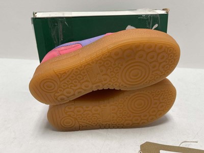 Lot 3713 - Puma palermo elevate trainers in pink size UK3....