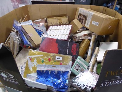 Lot 3591 - Large pallet box of assorted household items...