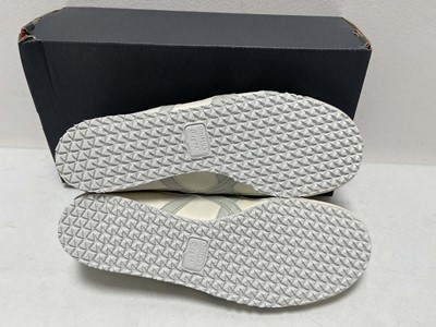 Lot 3716 - Onitsuka Tiger mexico 66 trainers in cream...
