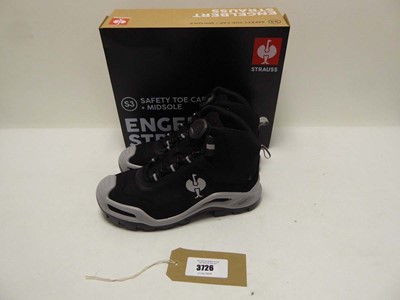 Lot 3726 - Engelbert Strauss E.S.Kastra II mid boots in...