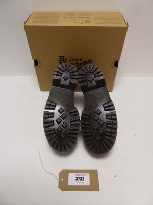 Lot 3732 - Dr Martens 8053 quad shoes in black size UK9 -...