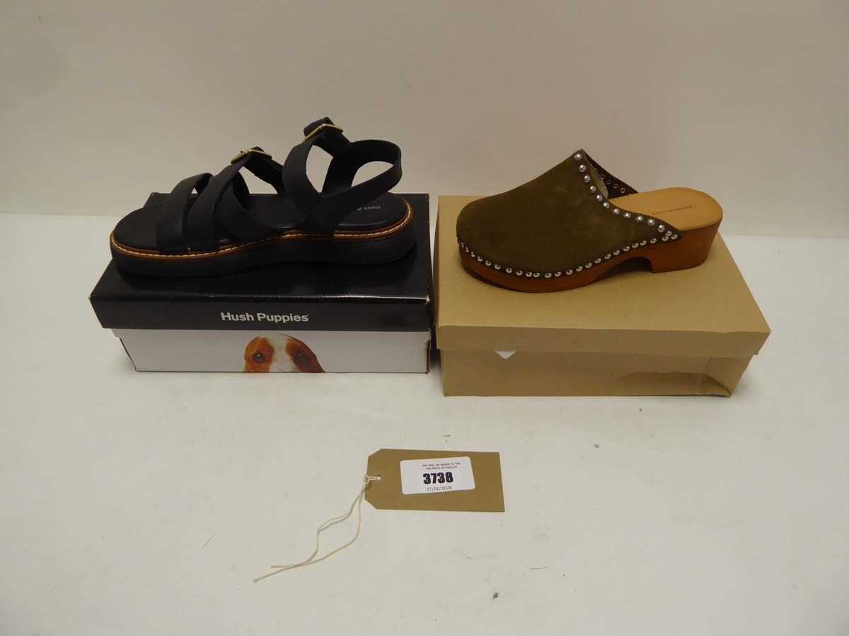 Lot 3738 - 2x Boxed pairs of sandals to include...