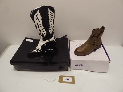 Lot 3741 - 2x Boxed pairs of boots to include Lotus UK5 &...