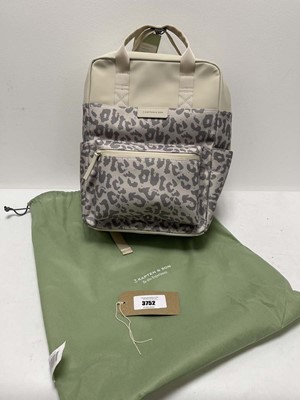 Lot 3752 - Kapten & Son bergen pro leo backpack with dust...