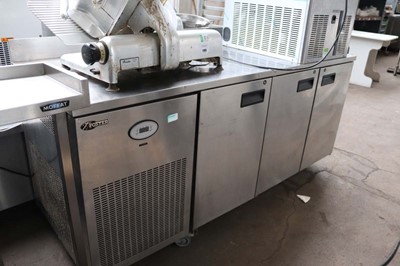 Lot 1163 - 187 cm Foster BRO1/3 H 3 door counter fridge