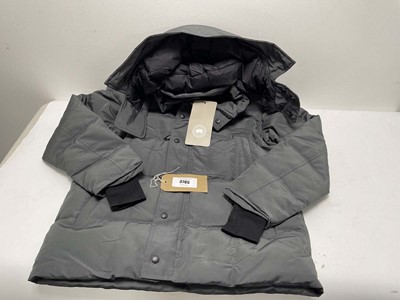 Lot 3785 - Canada Goose expedition parka fusion in grey...