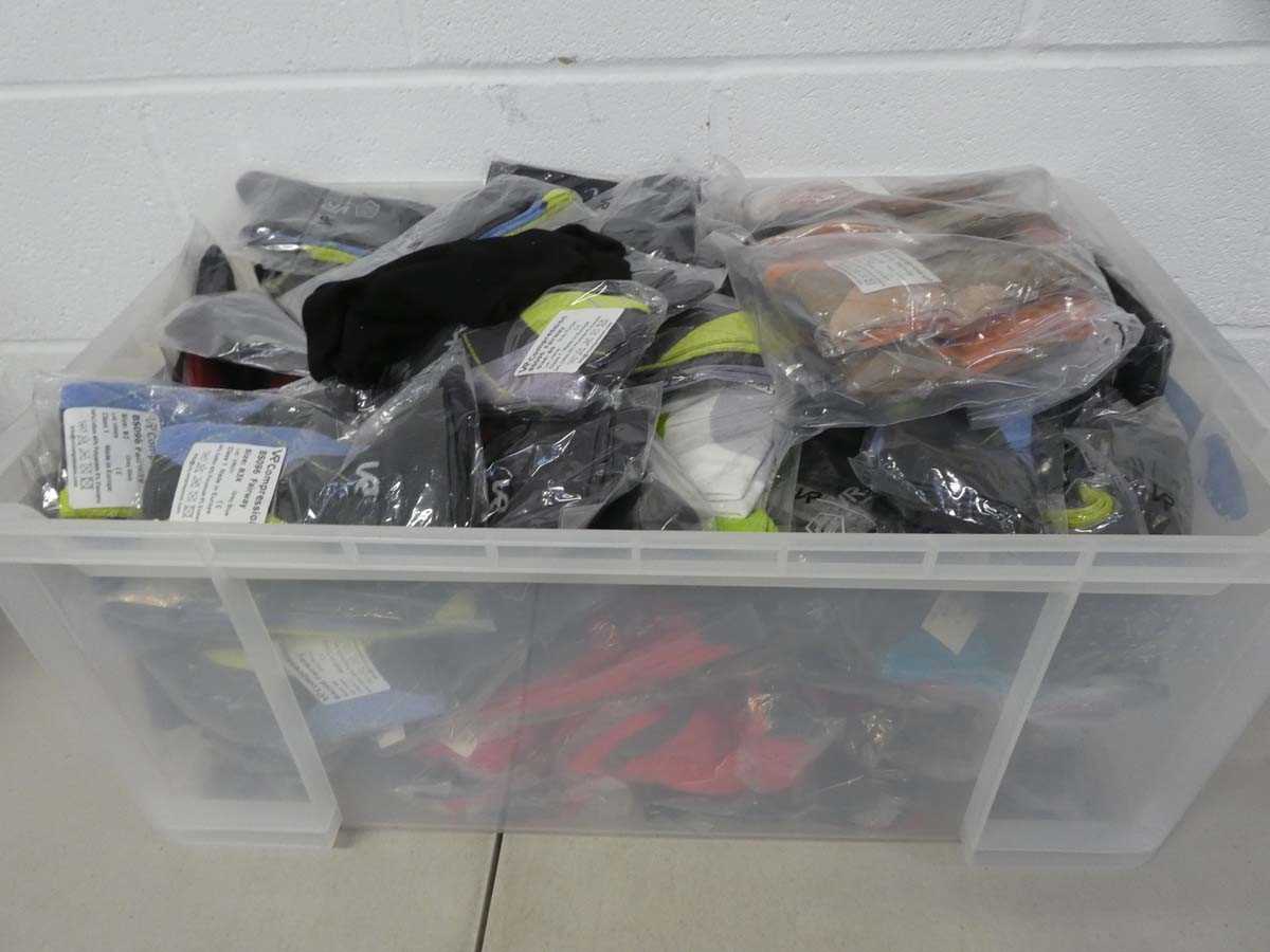Lot A box containing approx. 150 pairs of VR...