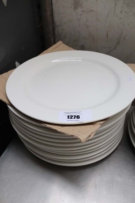 Lot 1276 - Twelve 33cm large charger type plates