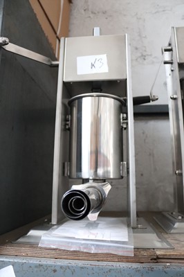 Lot 1321 - Model K3 hand operated vertical sausage...