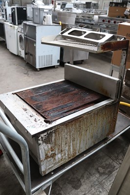 Lot 1374 - 60cm gas Synergy grill SG630