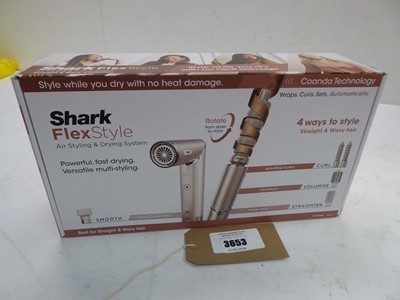 Lot 3653 - Shark Flex Style air styling and drying system