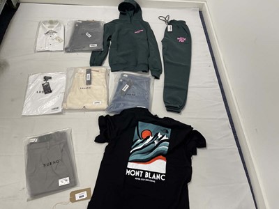 Lot 3819 - Selection of clothing to include White Fox,...