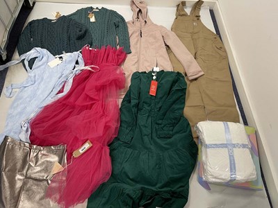 Lot 3828 - Selection of clothing to include Oodie,...