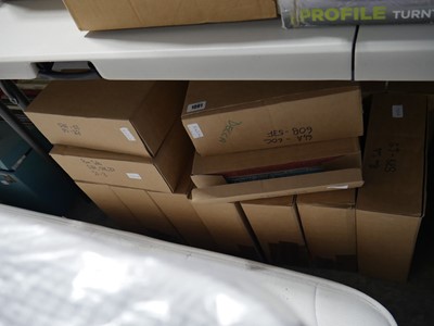 Lot 1091 - Large quantity of classical records incl. box...