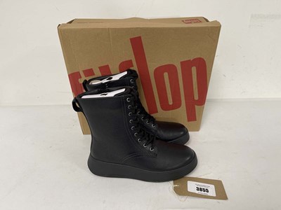 Lot 3855 - Fitflop F-Mode stitch warm tumbled leather...