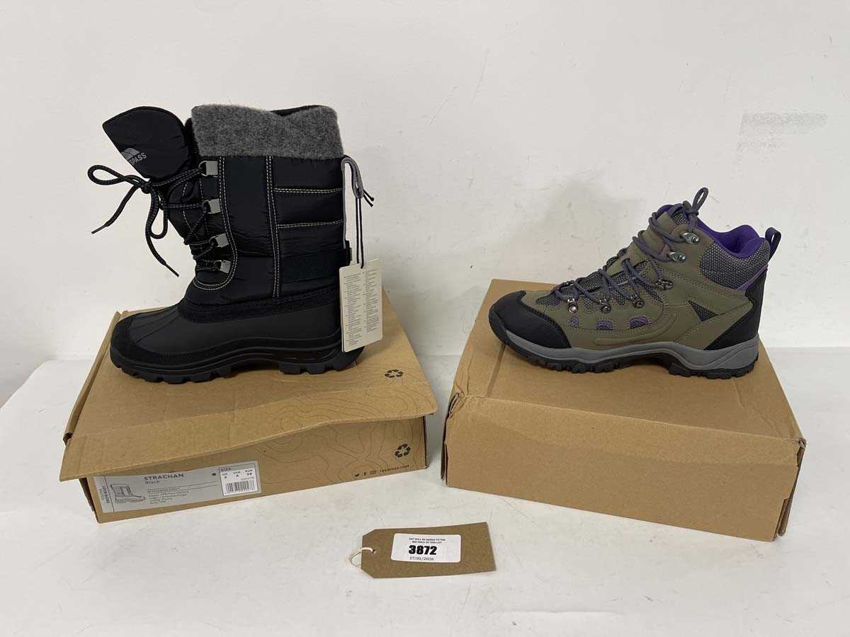 Lot 3872 - 2x Boxed pairs of boots to include Trespass...