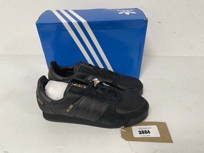 Lot 3884 - Adidas AS 520 trainers in black size UK10 - boxed