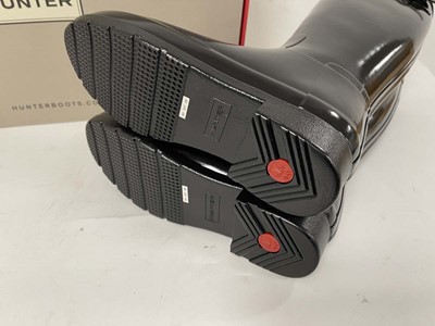 Lot 3890 - Hunter org refined wide fit wellington boots...