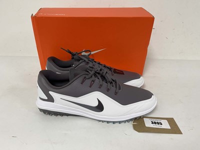 Lot 3895 - Nike lunar control vapor 2 trainers in white...