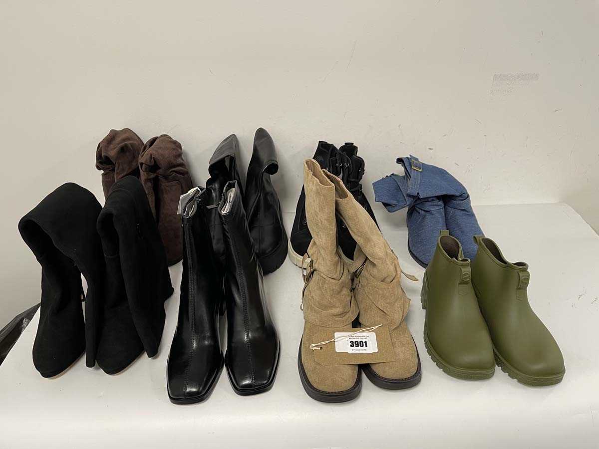 Lot 3901 - 8x Pairs of boots in various styles to include...
