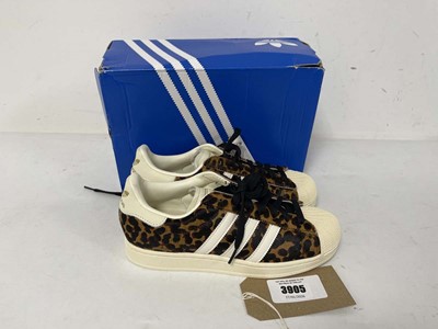 Lot 3905 - Adidas superstar II trainers in leopard print...