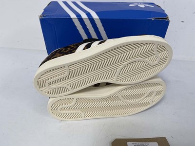 Lot 3905 - Adidas superstar II trainers in leopard print...