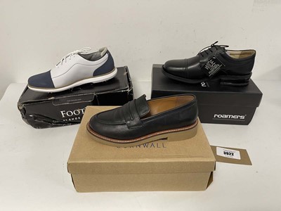 Lot 3922 - 3x Boxed pairs of shoes to include FootJoy UK7,...
