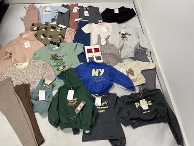 Lot 3937 - Selection of Zara children's clothing