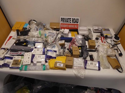 Lot 4636 - Selection of mixed household items, electrics...