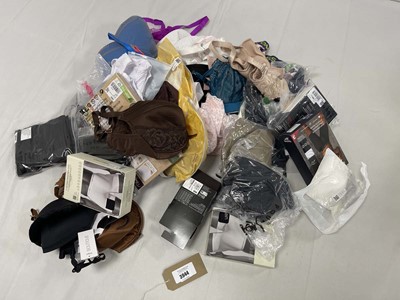 Lot 3944 - Selection of mixed underwear