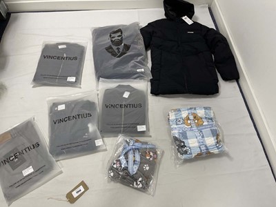 Lot 3946 - Selection of clothing to include Vincentus,...