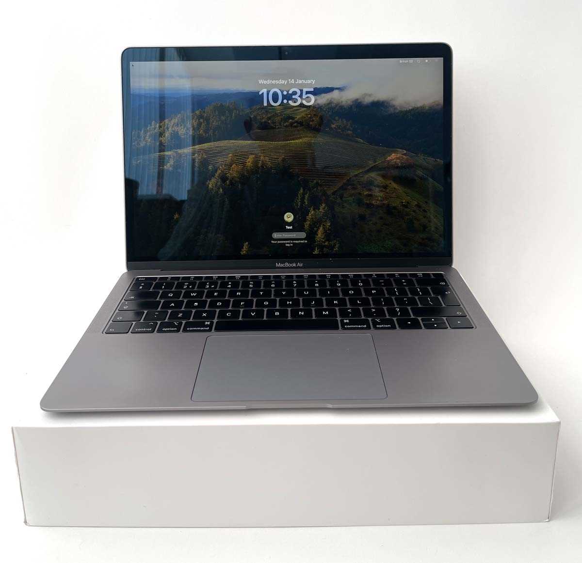 Lot MacBook Air 13" 2018 A1932 Space Grey laptop...