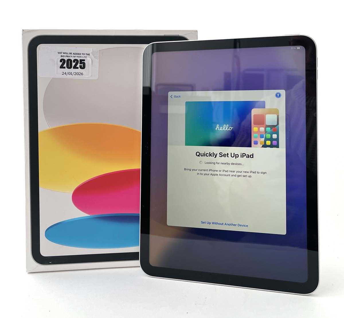 Lot iPad A16 A3354 128GB Silver with box and cable