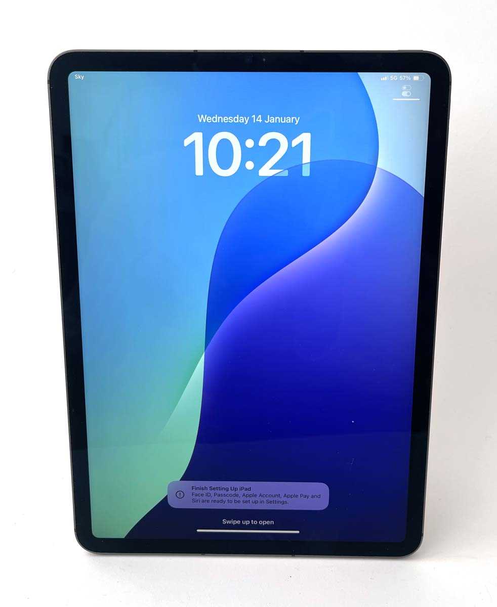 Lot iPad Pro 11" 128GB Space Grey (SIM slot)