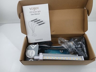 Lot 2102 - Boxed Vogek Grow kit plant grow light