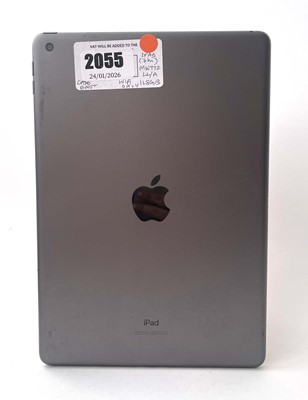 Lot iPad 7th Gen 128GB Space Grey (case bent)