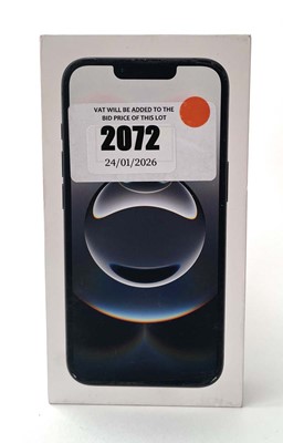 Lot iPhone 16e 128GB Black with box and cable