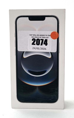 Lot iPhone 16e 128GB White with box and cable