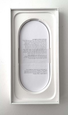 Lot iPhone 16 Pro 128GB White Titanium with box...