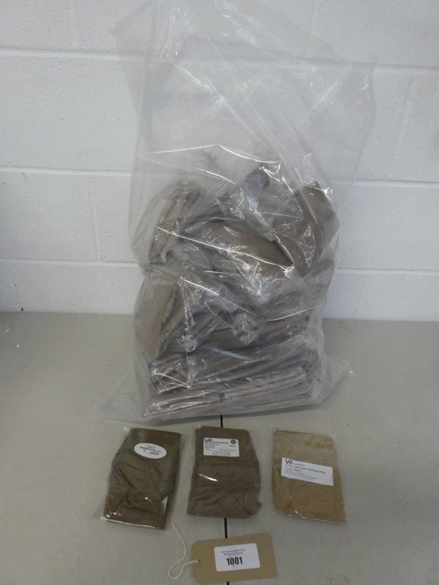 Lot A bag containing approx. 100 pairs of VR...