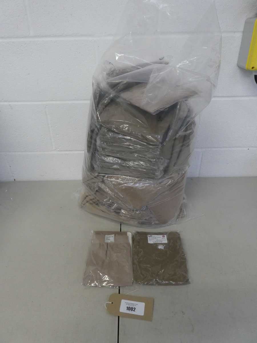 Lot A bag containing approx. 100 pairs of VR...