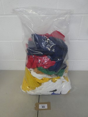 Lot A bag containing approx. 150 pairs of...
