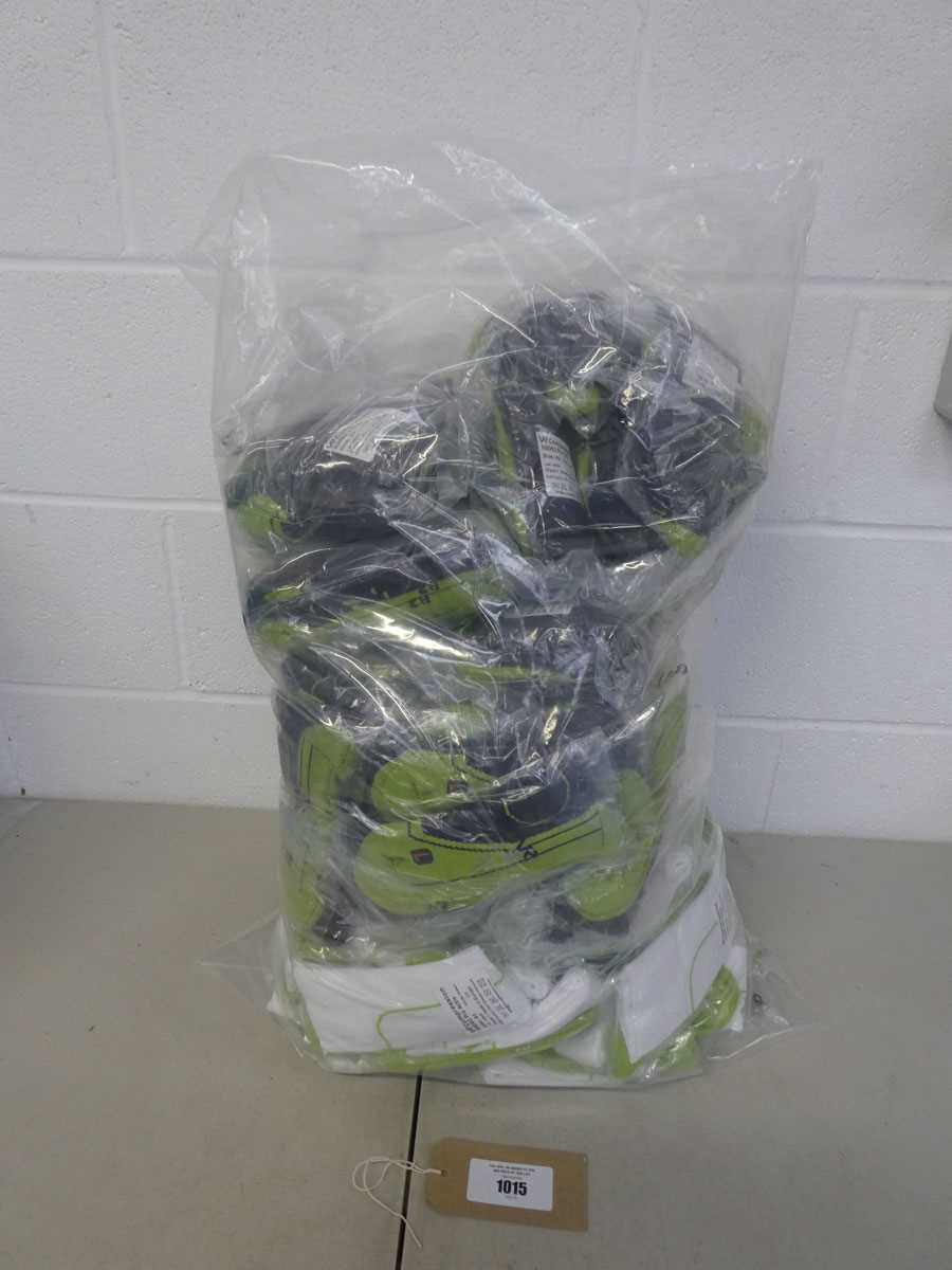 Lot A bag containing approx. 100 pairs of VR pro...