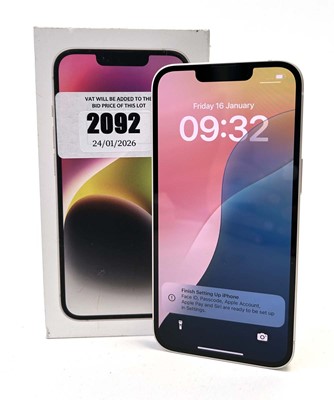 Lot iPhone 14 128GB Starlight with box and cable