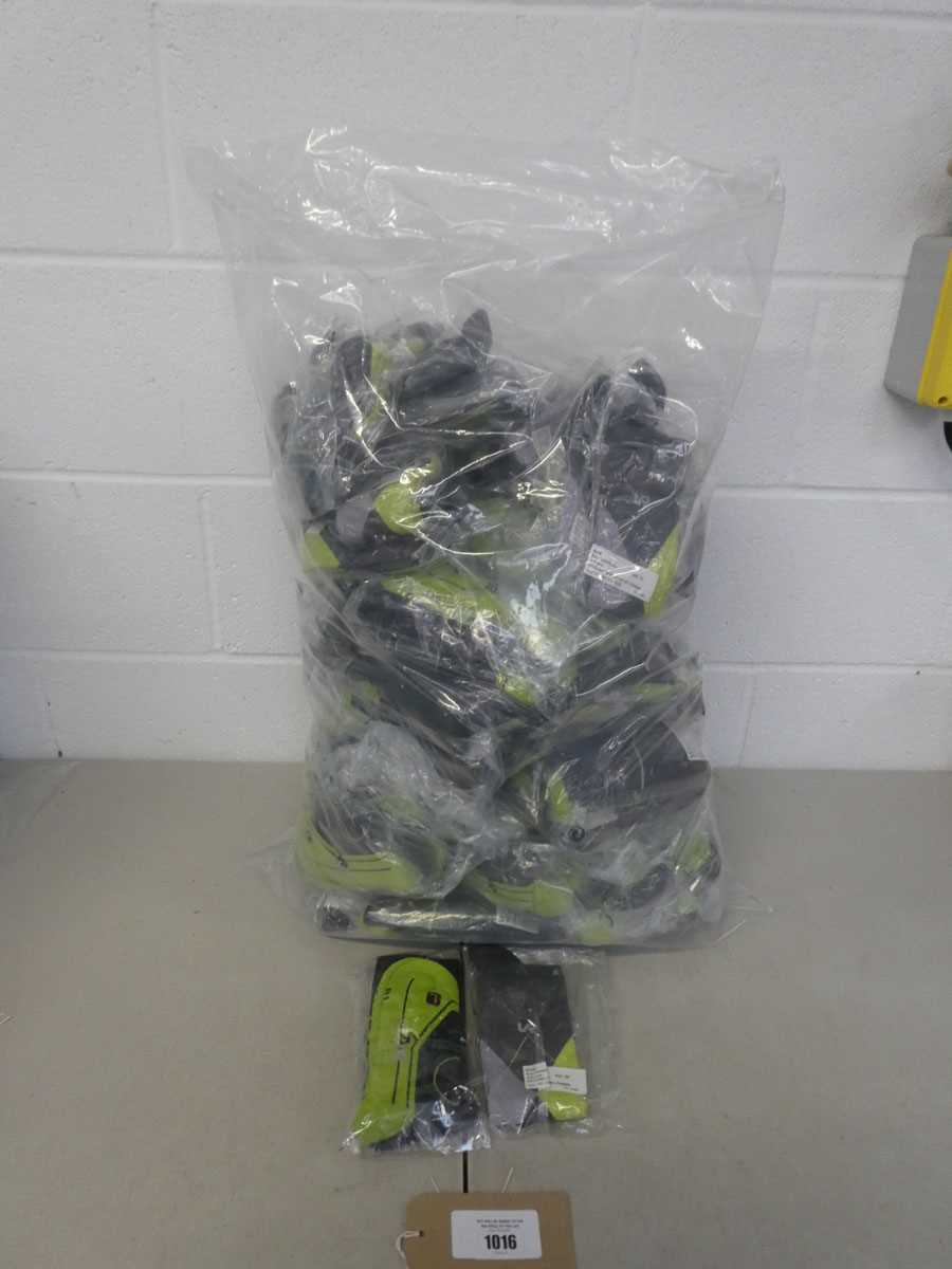 Lot A bag containing approx. 90 pairs of VR...